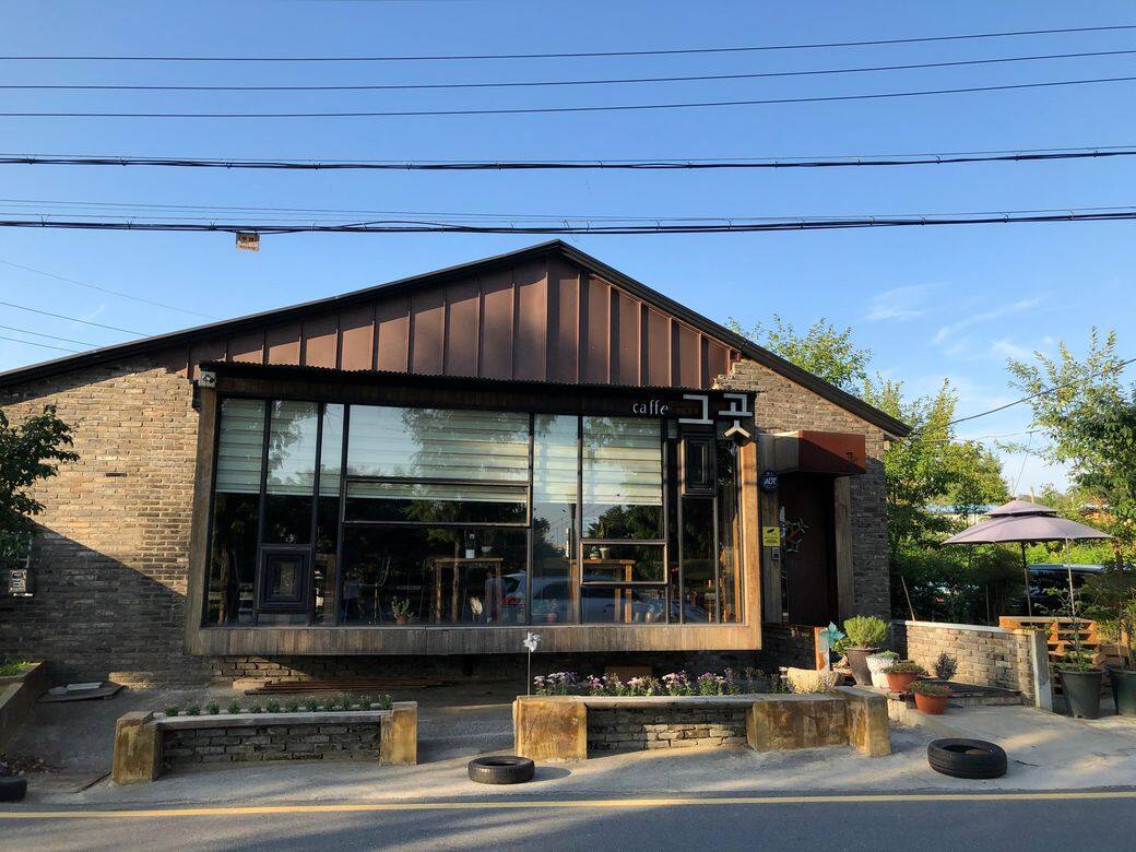全羅北道8.全州德津公園- 카페그곳Caffe Place地址:全州市德津區菖蒲路55號 全羅北道8.全州德津公園- 카페그곳Caffe Place地址:全州市德津區菖蒲路55號