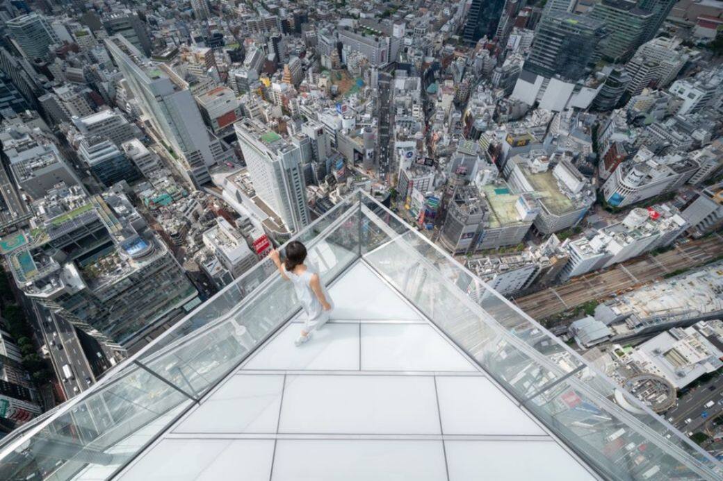 能將澀谷地標「十字交叉路口」絕景盡收眼底的「SKY EDGE」。 能將澀谷地標「十字交叉路口」絕景盡收眼底的「SKY EDGE」。