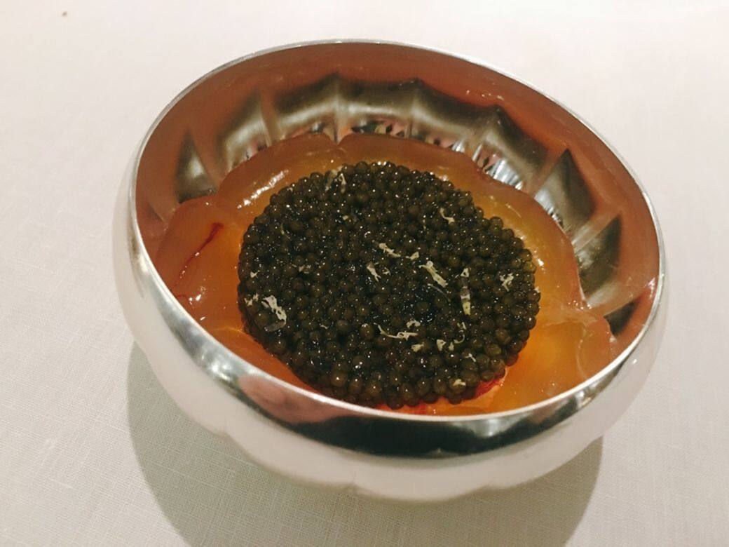 主廚將獨特當代料理風格融入法式美饌,讓大家都可以享受到高端獨特 主廚將獨特當代料理風格融入法式美饌,讓大家都可以享受到高端獨特