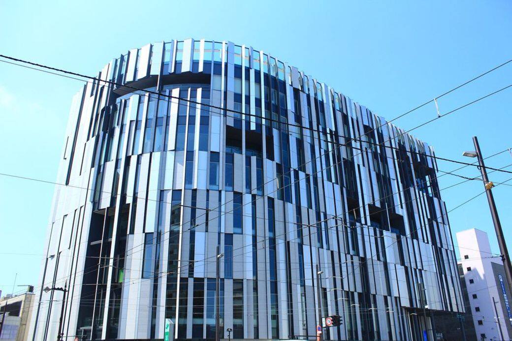 4. 建築名師設計:富山市玻璃美術館富山市是著名的「玻璃之城」,市街處處 4. 建築名師設計:富山市玻璃美術館富山市是著名的「玻璃之城」,市街處處