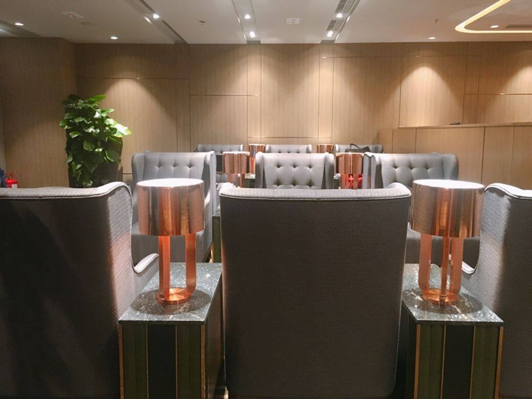 開幕優惠:以指定銀行及旅遊計劃享用Plaza Premium Lounge的客人另付HK$200;每名Arrture會 開幕優惠:以指定銀行及旅遊計劃享用Plaza Premium Lounge的客人另付HK$200;每名Arrture會