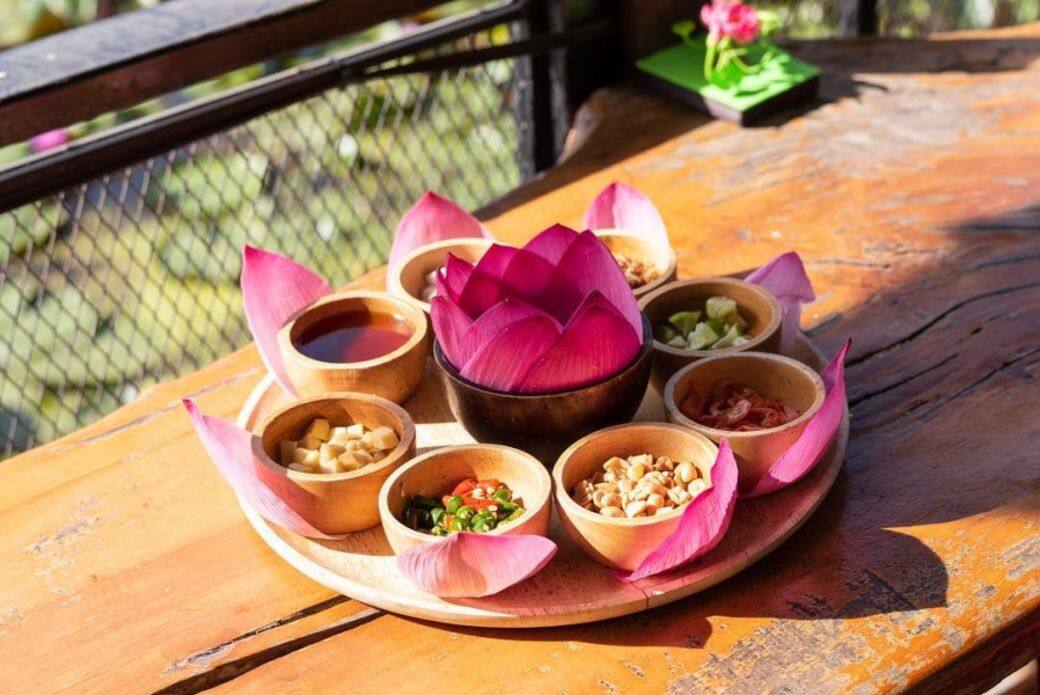 甚至還有蓮花餐可以品嘗呢 甚至還有蓮花餐可以品嘗呢