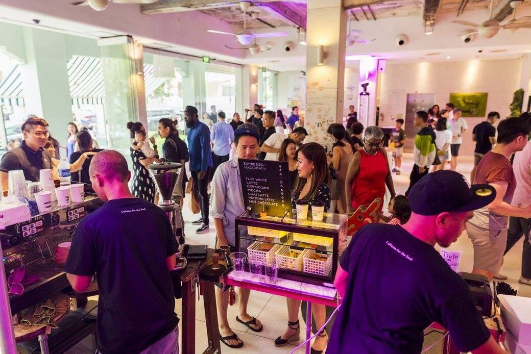 Choice Cuts Goods + CoffeeChoice Cuts Goods + Coffee不但是一間唱片店,更是一間咖啡店,大多駐店DJ同時是 Choice Cuts Goods + CoffeeChoice Cuts Goods + Coffee不但是一間唱片店,更是一間咖啡店,大多駐店DJ同時是