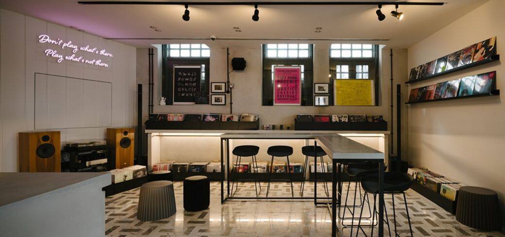 White Label Records位於安祥山文化小區的White Label Records不單止是一間唱片店、同時亦是一 White Label Records位於安祥山文化小區的White Label Records不單止是一間唱片店、同時亦是一