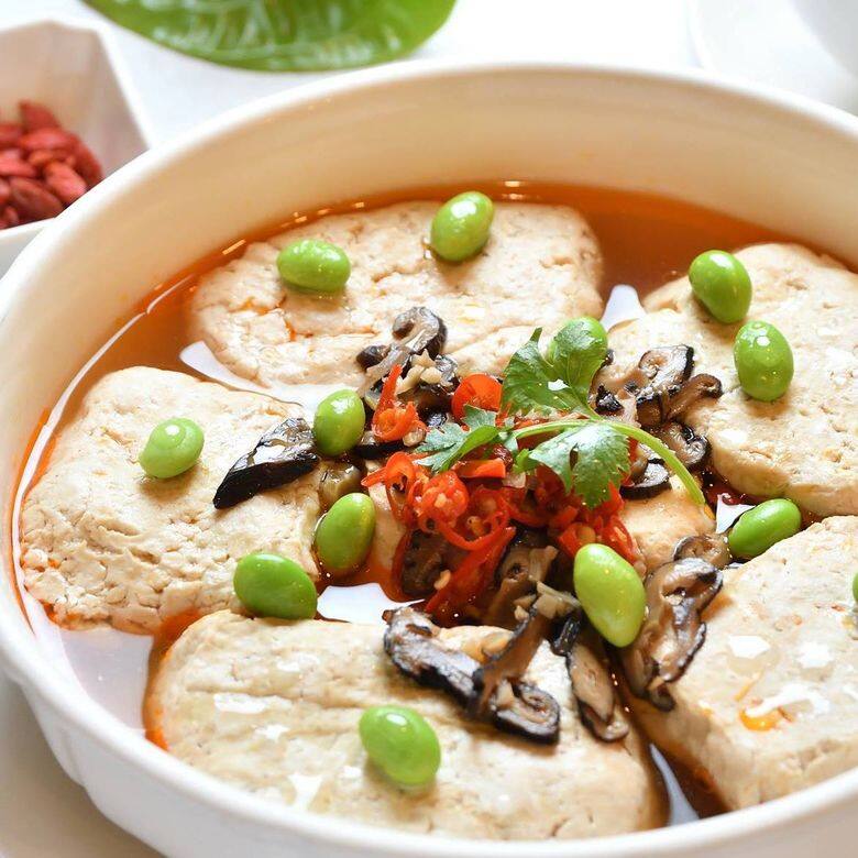 祥和蔬食是米芝蓮必比登推薦的唯一一間素食餐廳,位於喜來登飯店正 祥和蔬食是米芝蓮必比登推薦的唯一一間素食餐廳,位於喜來登飯店正