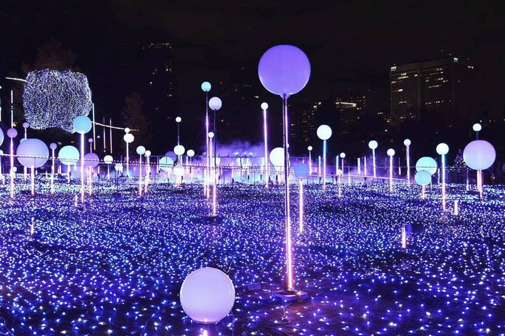 今年東京中城的聖誕燈飾以宇宙空間為主題 今年東京中城的聖誕燈飾以宇宙空間為主題