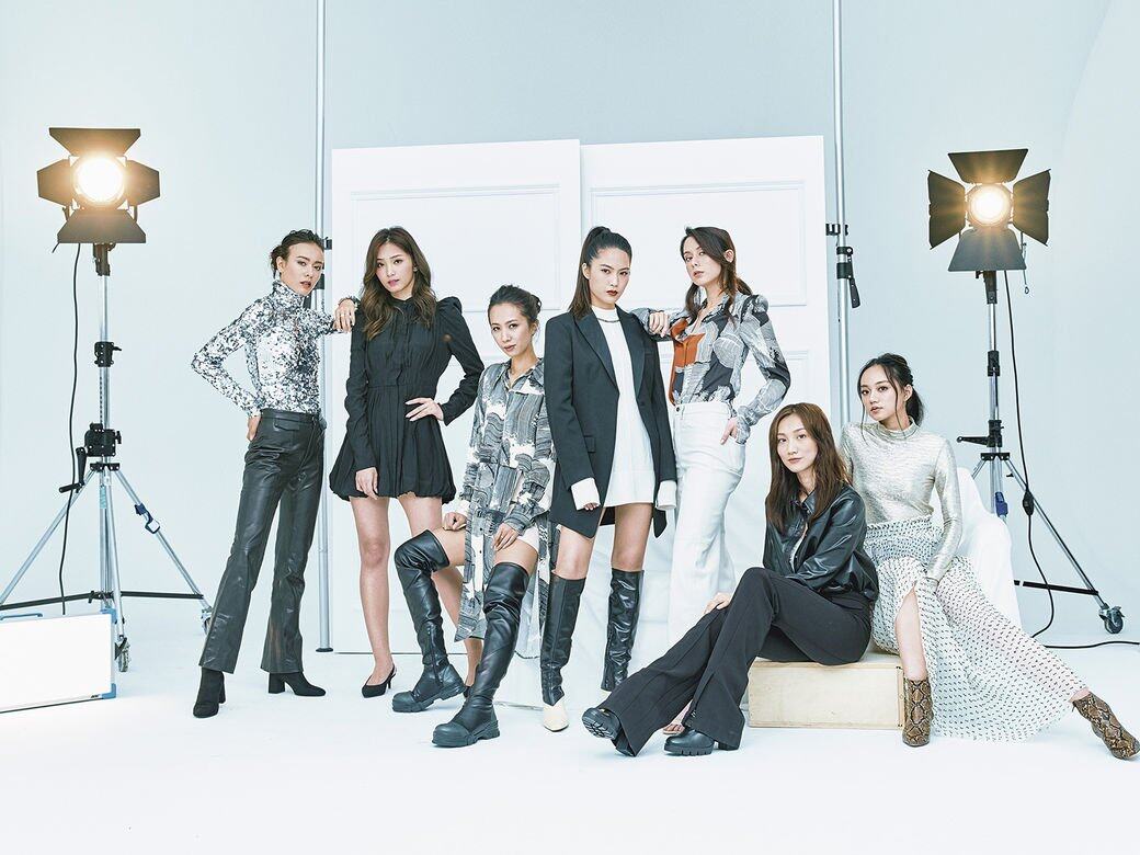 今年全新升級的ELLE Girl Plus,除了招募七位新生,更有三位星級導師加盟。 今年全新升級的ELLE Girl Plus,除了招募七位新生,更有三位星級導師加盟。