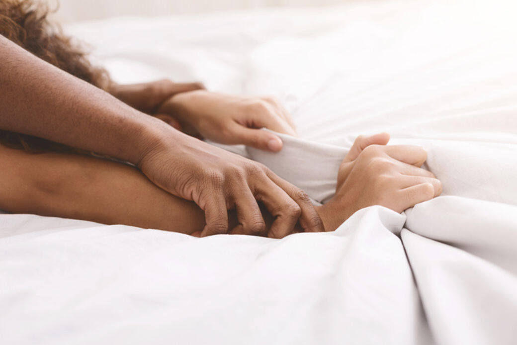 她說:「如果高潮真的對我的皮膚有好處,那為什麼我之前都沒聽說過?」Thomashauer表 她說:「如果高潮真的對我的皮膚有好處,那為什麼我之前都沒聽說過?」Thomashauer表