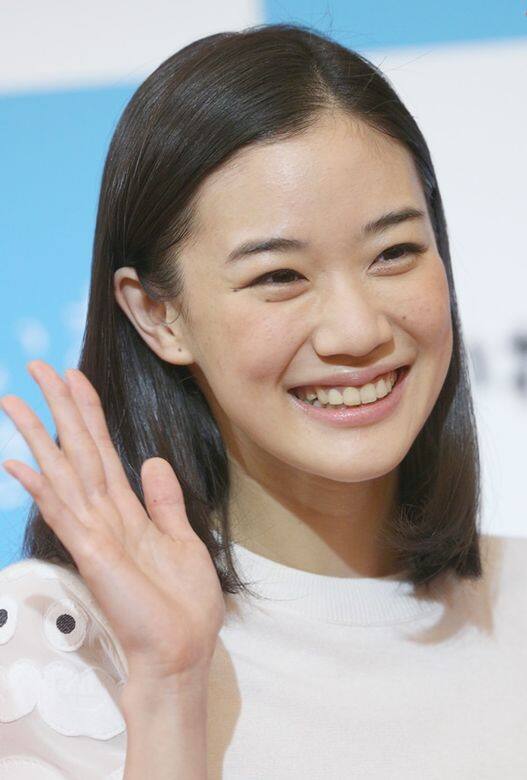 起初我也不太明白為什麼蒼井會選上山里亮太,直到兩人共同出席記者 起初我也不太明白為什麼蒼井會選上山里亮太,直到兩人共同出席記者