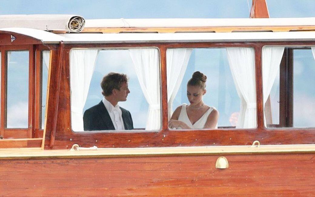 婚禮, 結婚, royal, 婚姻, 名人明星, 婚照, Giorgio Armani, Beatrice Borromeo, wedding gown, gown, wedding dress 婚禮, 結婚, royal, 婚姻, 名人明星, 婚照, Giorgio Armani, Beatrice Borromeo, wedding gown, gown, wedding dress