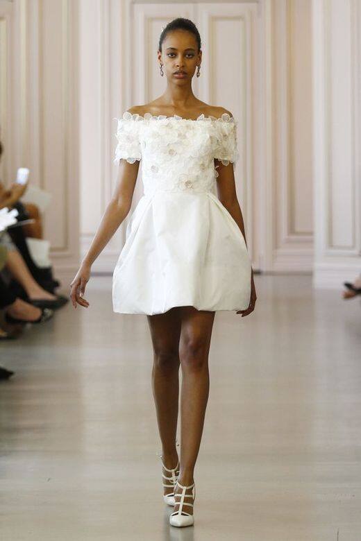 Oscar de la Renta (2016 SS) Oscar de la Renta (2016 SS)