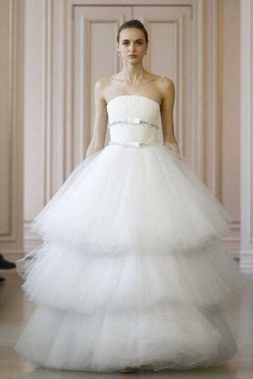 Oscar de la Renta (2016 SS) Oscar de la Renta (2016 SS)