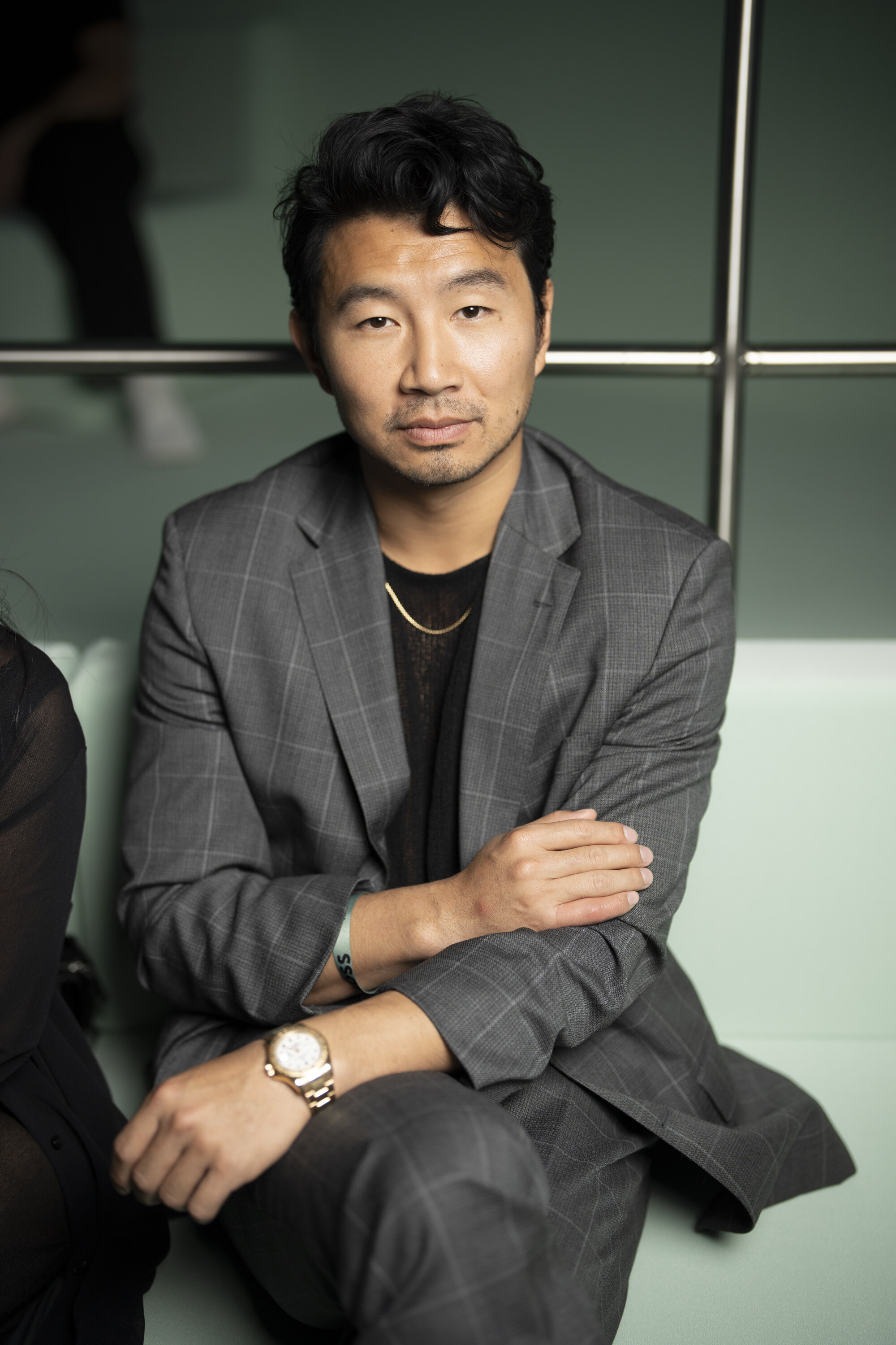 米蘭時裝周︰BOSS 2023秋冬系列在科技烏托邦傳承正裝魅力