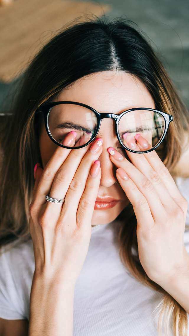 去黑眼袋方法｜7個專家推介有效去眼袋黑眼圈方法| 眼袋越睡越大？眼圈因壓力大?