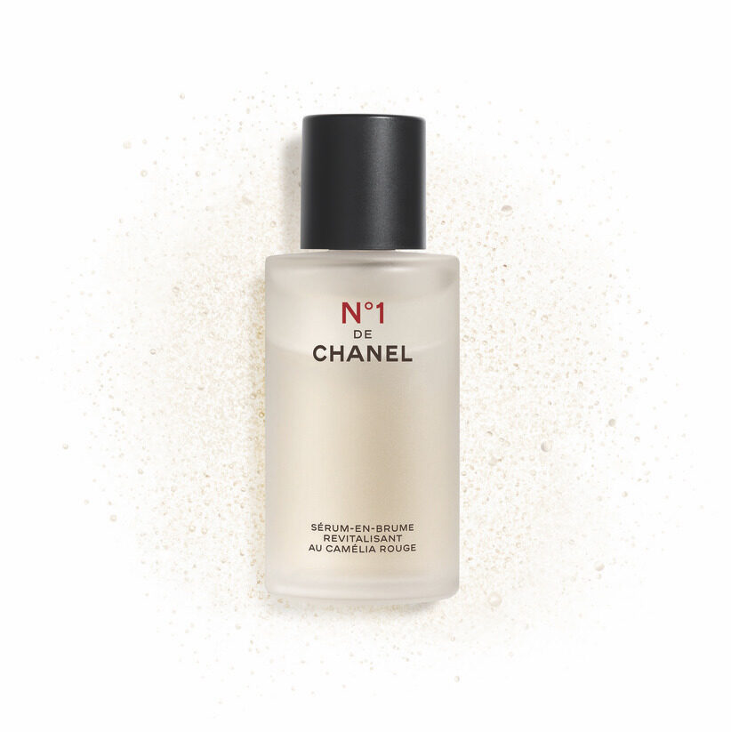 N°1 DE CHANEL REVITALIZING SERUM-IN-MIST $685 50ml with texture
