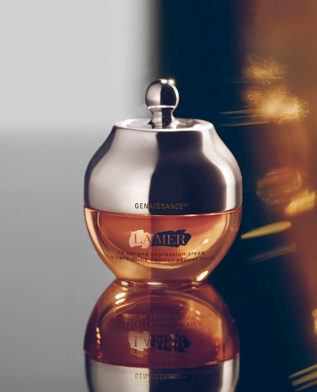 超越時光逆齡之旅！La Mer 最奢華系列隆重呈獻 The NEW Essence Serum 全新昇華鎏金煥膚精華！