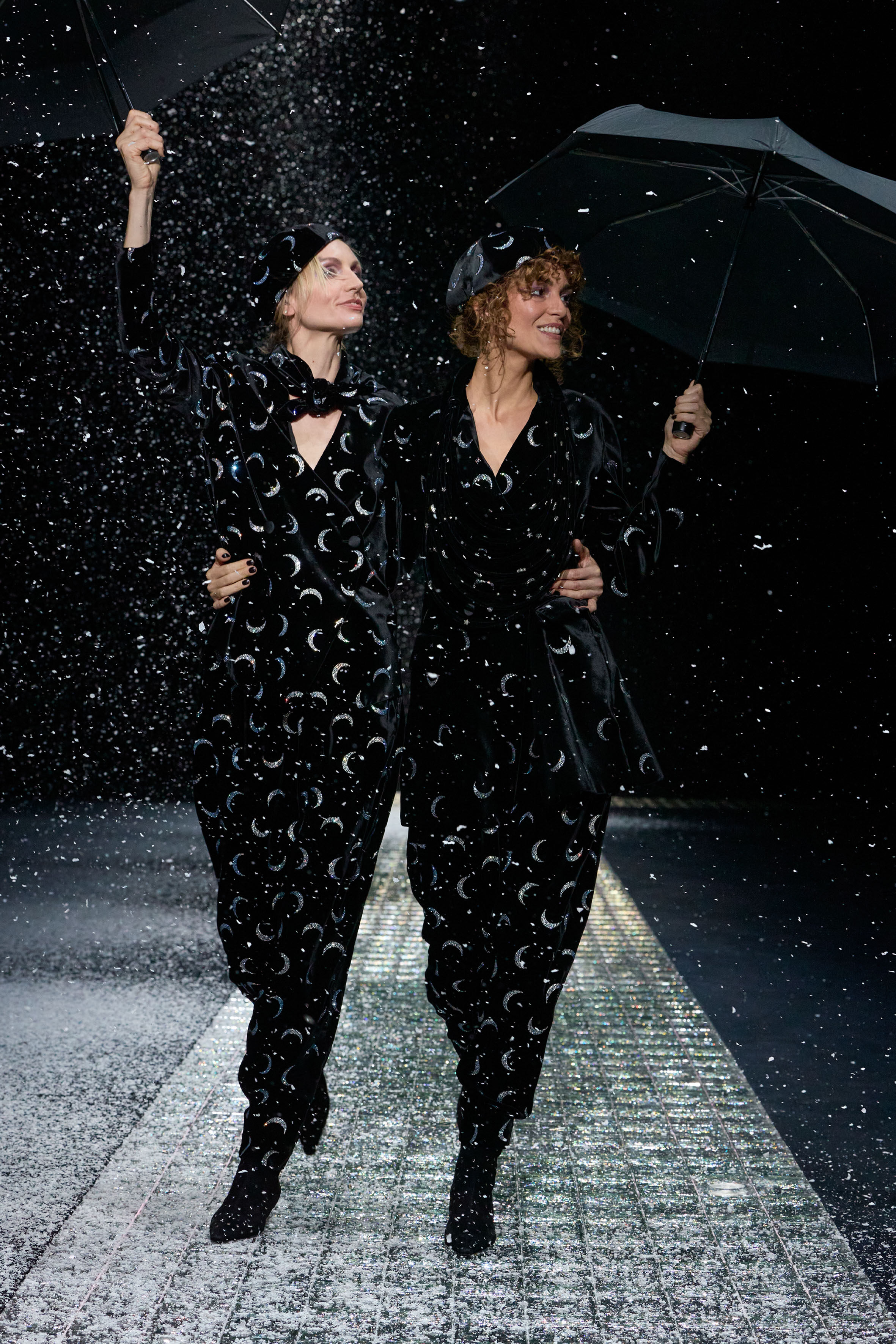 以色感光影演繹自由女性氣質！Emporio Armani 2024/25秋冬女裝系列重點解構