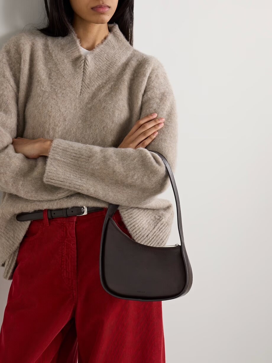 如何打造最流行的「Quiet Luxury」風格?編輯精選今季必買10件Net-A-Porter低調奢華風單品! 如何打造最流行的「Quiet Luxury」風格?編輯精選今季必買10件Net-A-Porter低調奢華風單品!