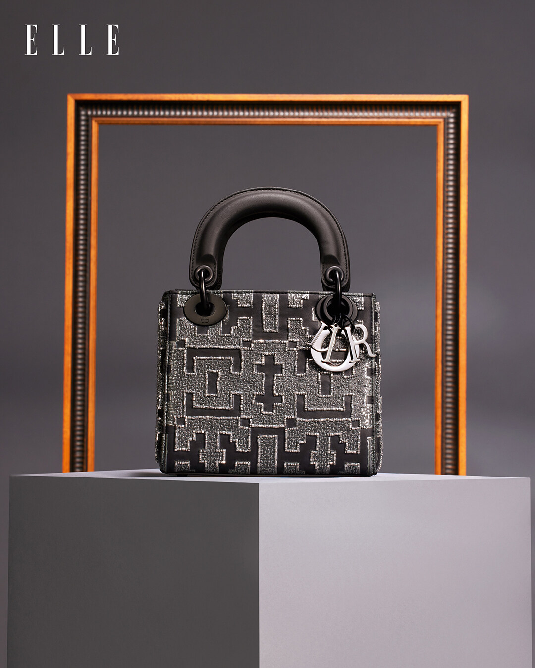 Dior Lady Art 第9個系列精彩登場！與藝術家聯乘讓經典之作再錦上添花