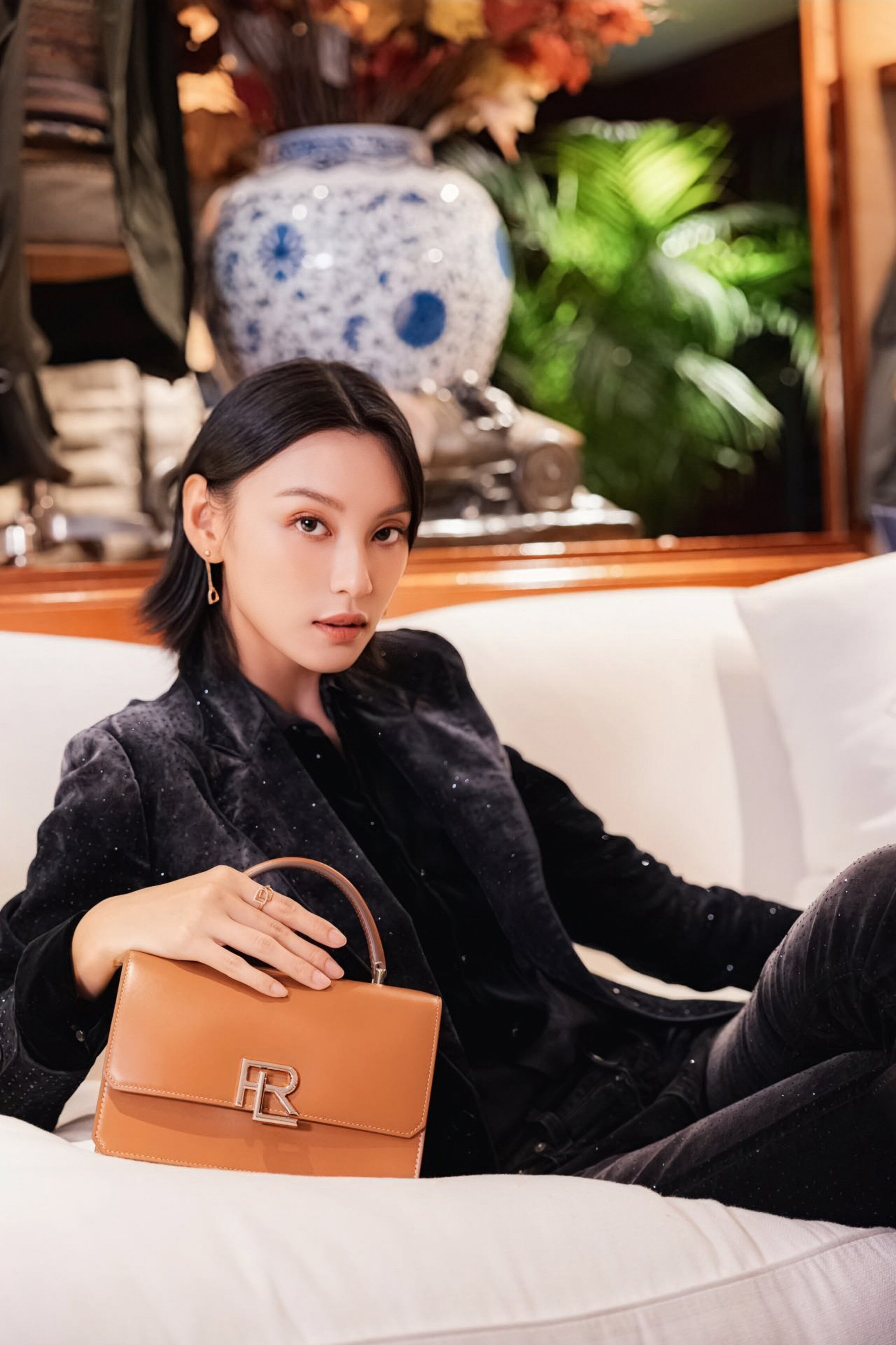 提昇女性個人風格！Ralph Lauren推出最新IT bag RL 888