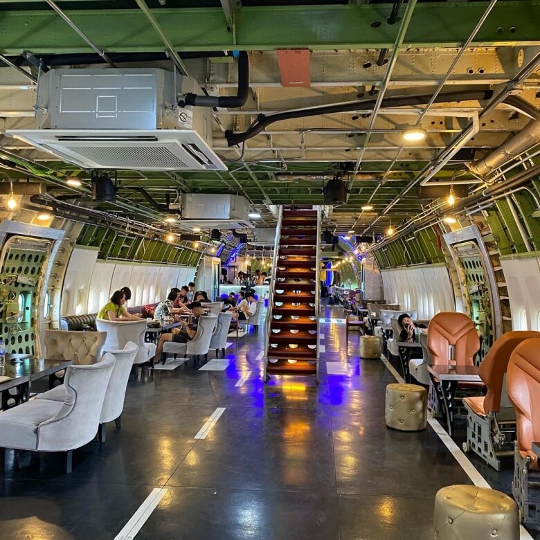 【曼谷Café】10間泰國曼谷打卡Café推介2023！漂浮咖啡廳、退役飛機Café、米芝蓮必比登推薦...