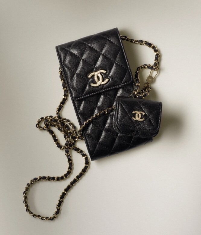 Chanel PHONE & AIRPODS PRO CASE WITH CHAIN