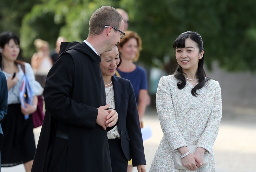 佳子公主用穿搭反抗日本王室