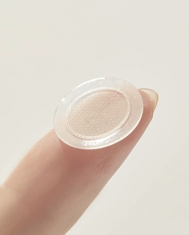 微針暗瘡貼推介！了解微針暗瘡貼用法暗瘡貼配合活性成分，以微針擊破封口粉刺暗瘡