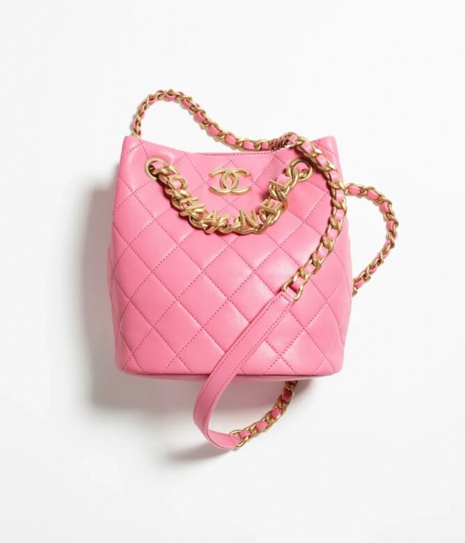 2023年名牌水桶袋精選：Chanel Bucket Bag $36,300