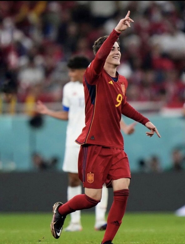 西班牙國家隊Gavi：世界盃隊史上最年輕射手