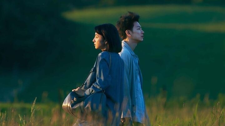 劇中的分鏡、剪接也是無懈可擊，當中最吸引的就是北海道的風景！《First Love 初戀》內的故事發生在日本北海道，看着唯美的北海道景象氣氛非常浪漫。