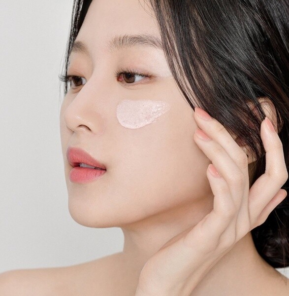 韓系AI濾鏡妝容教學！X個化妝貼士令妝容顯嫩透明膚質細緻