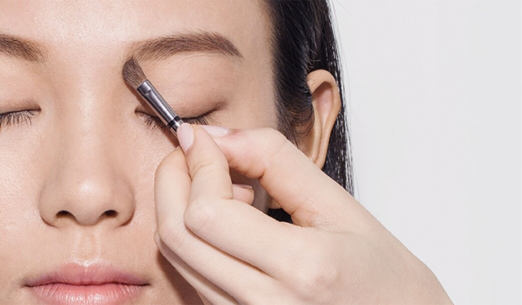 ipsa眉型修飾服務會因應你的眼型、面型、眉毛形狀及濃密度，從而塑造最適
