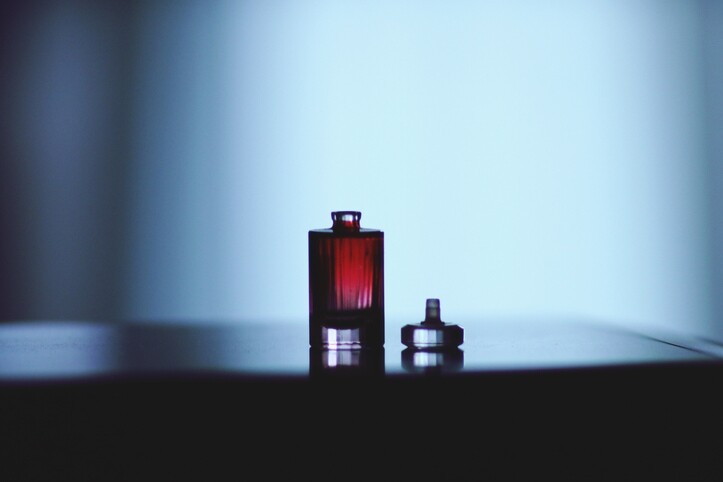 根據日本成人品牌Tenga的調查發現，最能挑起男生慾火的香味分別是是紅
