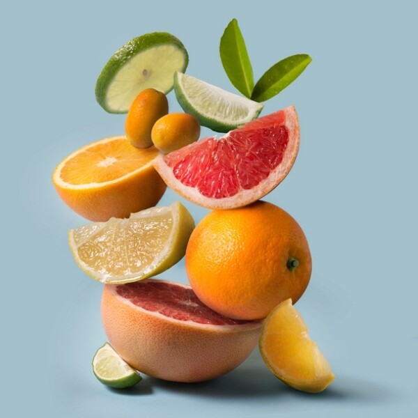 記住在使任何今有柑橘類，甜橙、檸檬、佛手柑、橙皮，柑橘類香氛、精油或護膚