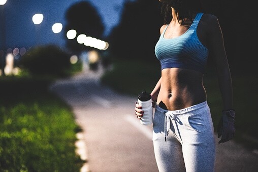當你希望能夠享受運動時，你可以選擇在晚上進行減肥運動，或者跑步。