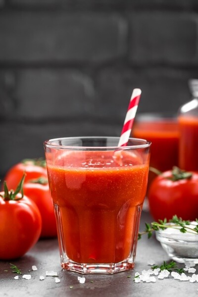 營養師進一步指出，番茄幾乎不含脂肪，熱量低、糖分也不高。口感清爽味道