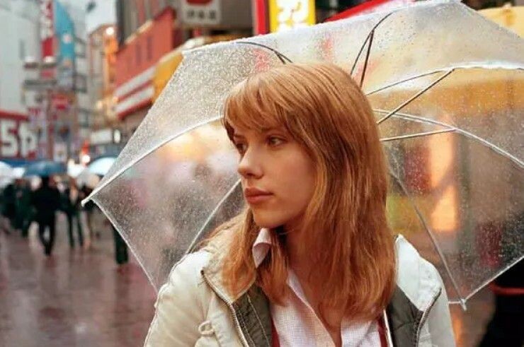 經典電影《愛情，不用翻》僅僅19歲的Scarlette Johansson身上有着濃厚的文藝氣息，讓人過