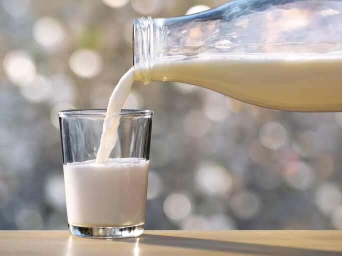 不過，張彪華指只有牛奶及豆奶才含有「完全蛋白質」，植物奶的蛋白質、鈣和