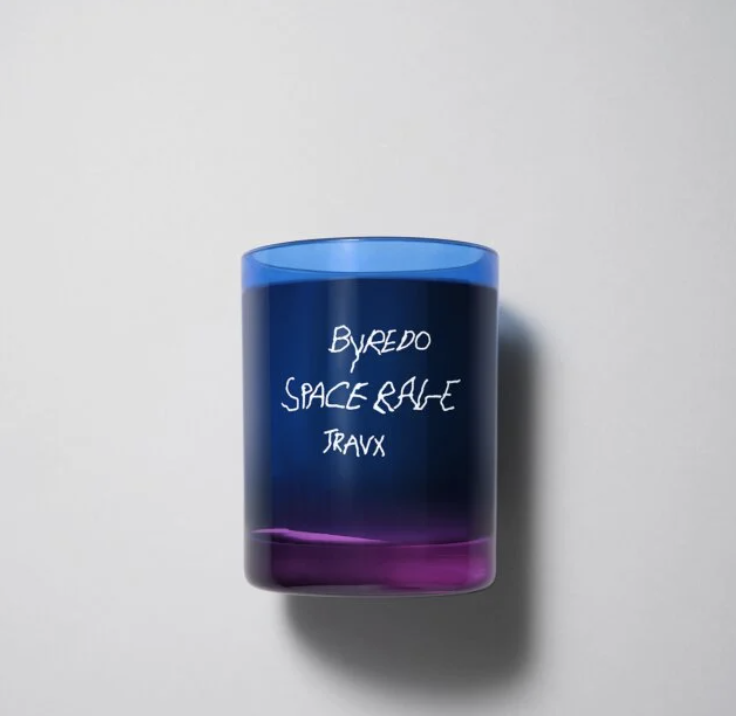 官網Byredo "Travx Space rage"太空香水定價為197 €/100ml、蠟燭為65 €。不過看似很受歡迎！