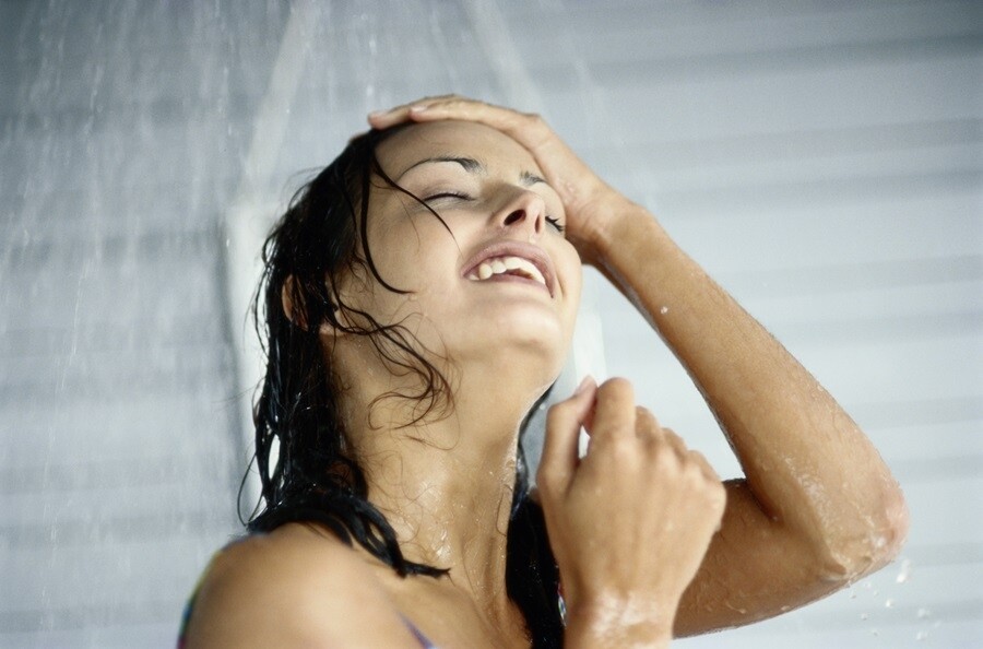避免使用肥皂，容易令肌膚流失水分及油分不要頻繁轉換身體清潔用品