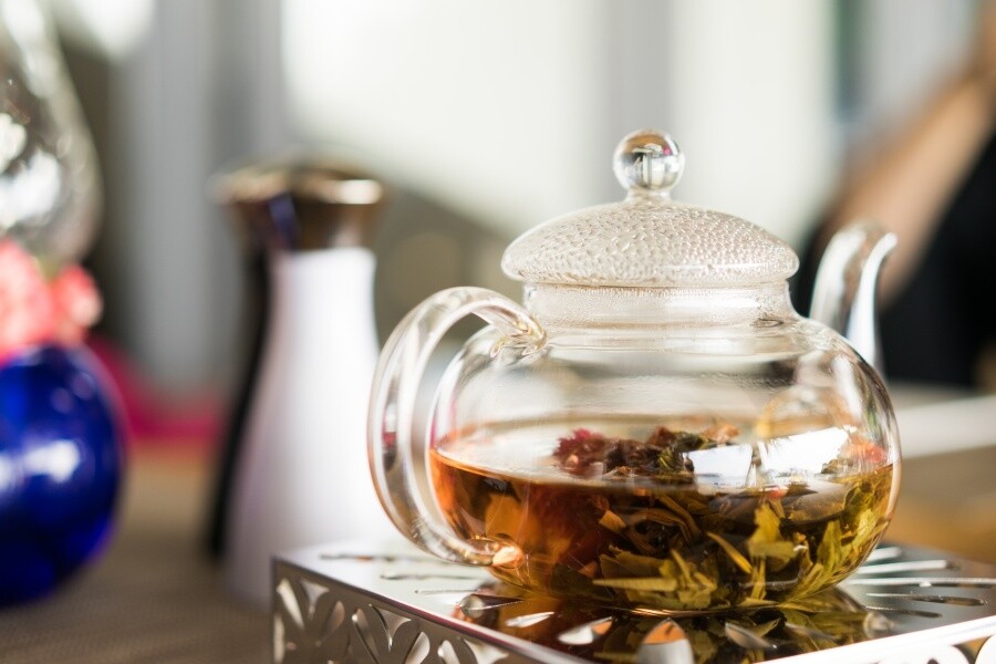 花茶本身無減磅的作用，但花茶本身有香味，若果用它來代替有糖的飲品
