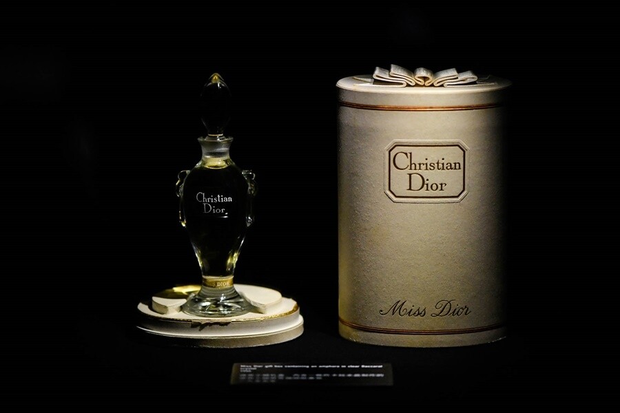 第一支Miss Dior經典香氛