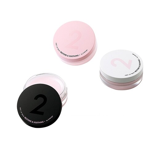 奪冠的是韓國品牌2NDESIGN推出的潤唇膏，具舒緩鎮靜作用，配方不含任何色