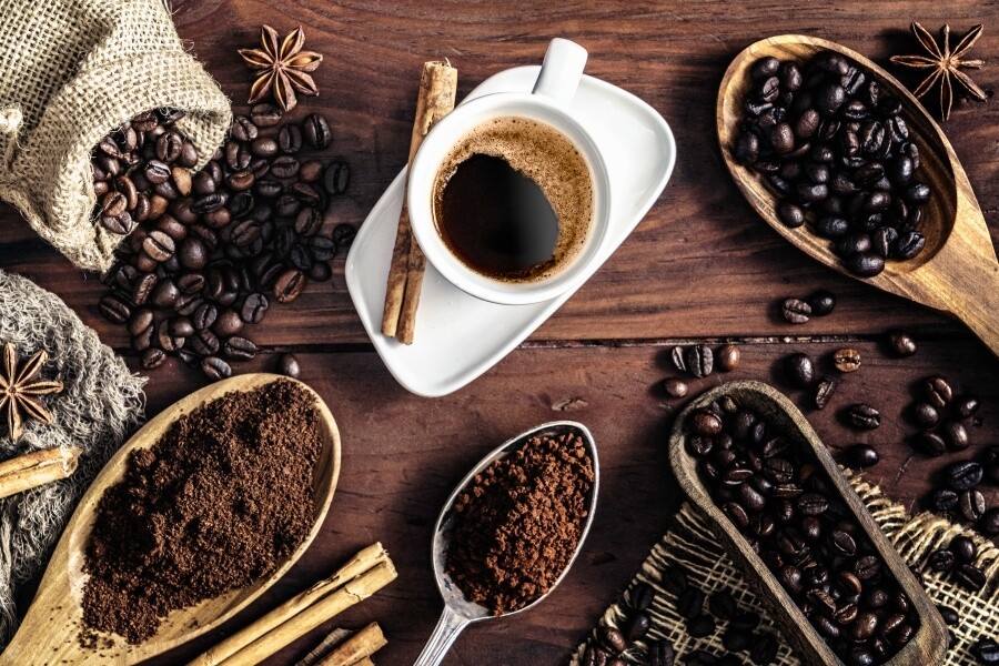 盡量減少咖啡攝取量，原來咖啡會影響胰島素分泌、減慢燃燒脂肪的過程。