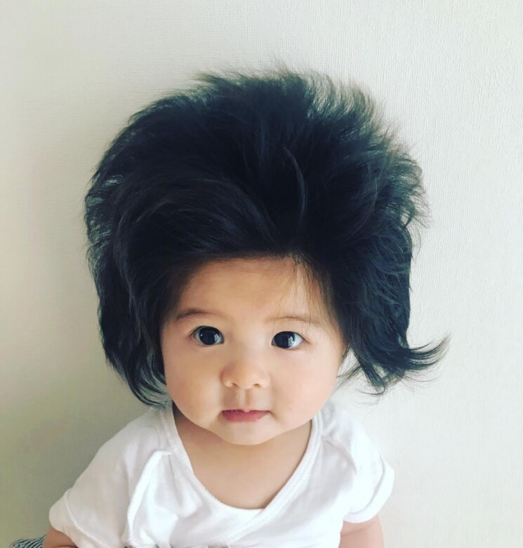 Baby Chanco 已有著「爆炸頭」般蓬鬆又濃密的頭髮