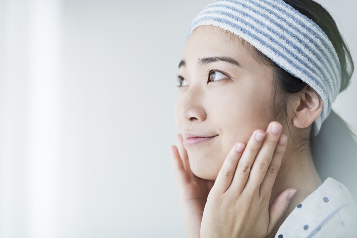 根據日本大地醫生說，脫面毛後皮膚會產生透明感，化妝水或美容液等護