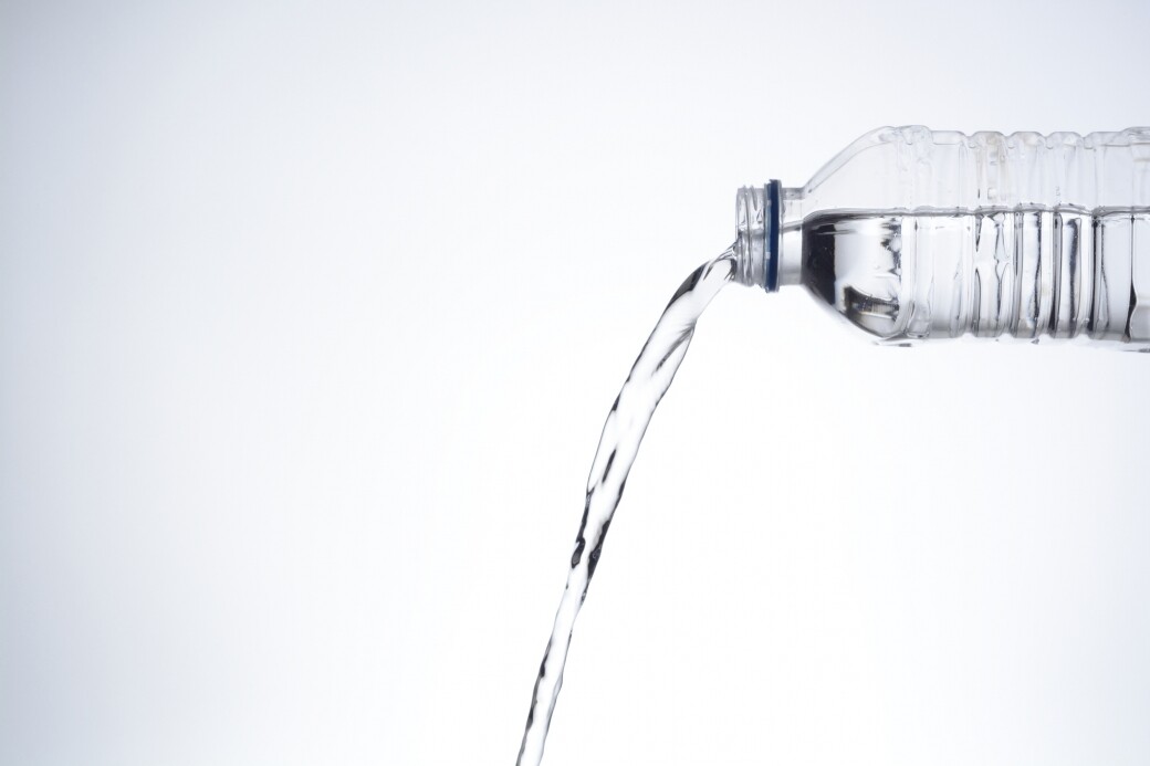 避免使用水喉水攪拌軟膜粉，可以選擇保濕水、爽膚水及蒸餾水等，切記不