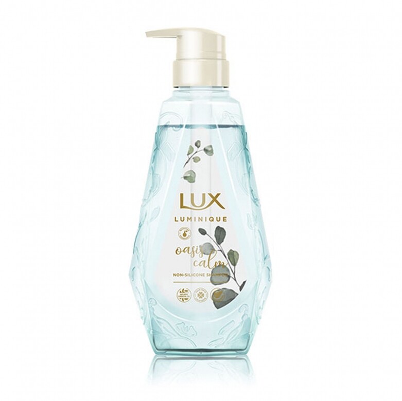 LUX LUMINIQUE系列採用無矽、無Parabens防腐劑，以及無合成著色料添加，洗髮配方有着綿
