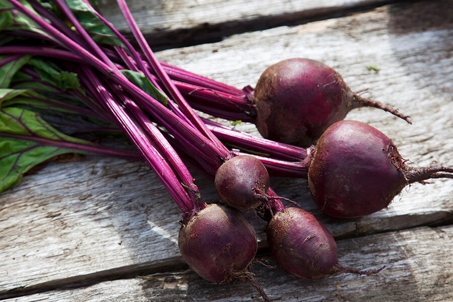 紅菜頭含有甜菜紅素，有助保護心血管健康，避免自由基侵害我們的血管